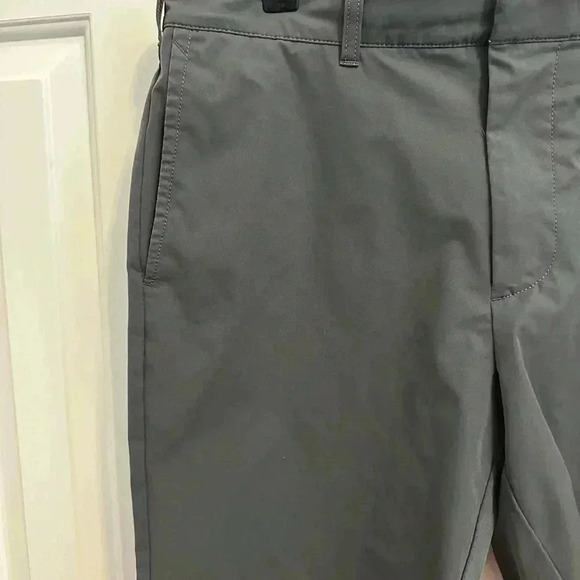 J.Crew Factory 9" Tech Shorts Grey Moisture Wicking Stretch - Picture 2 of 7